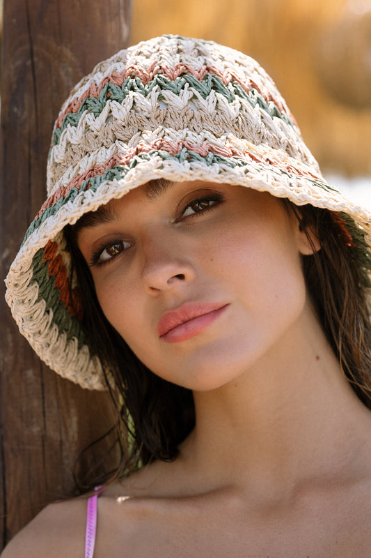 19864 - CAPPELLO A ZIGZAG
