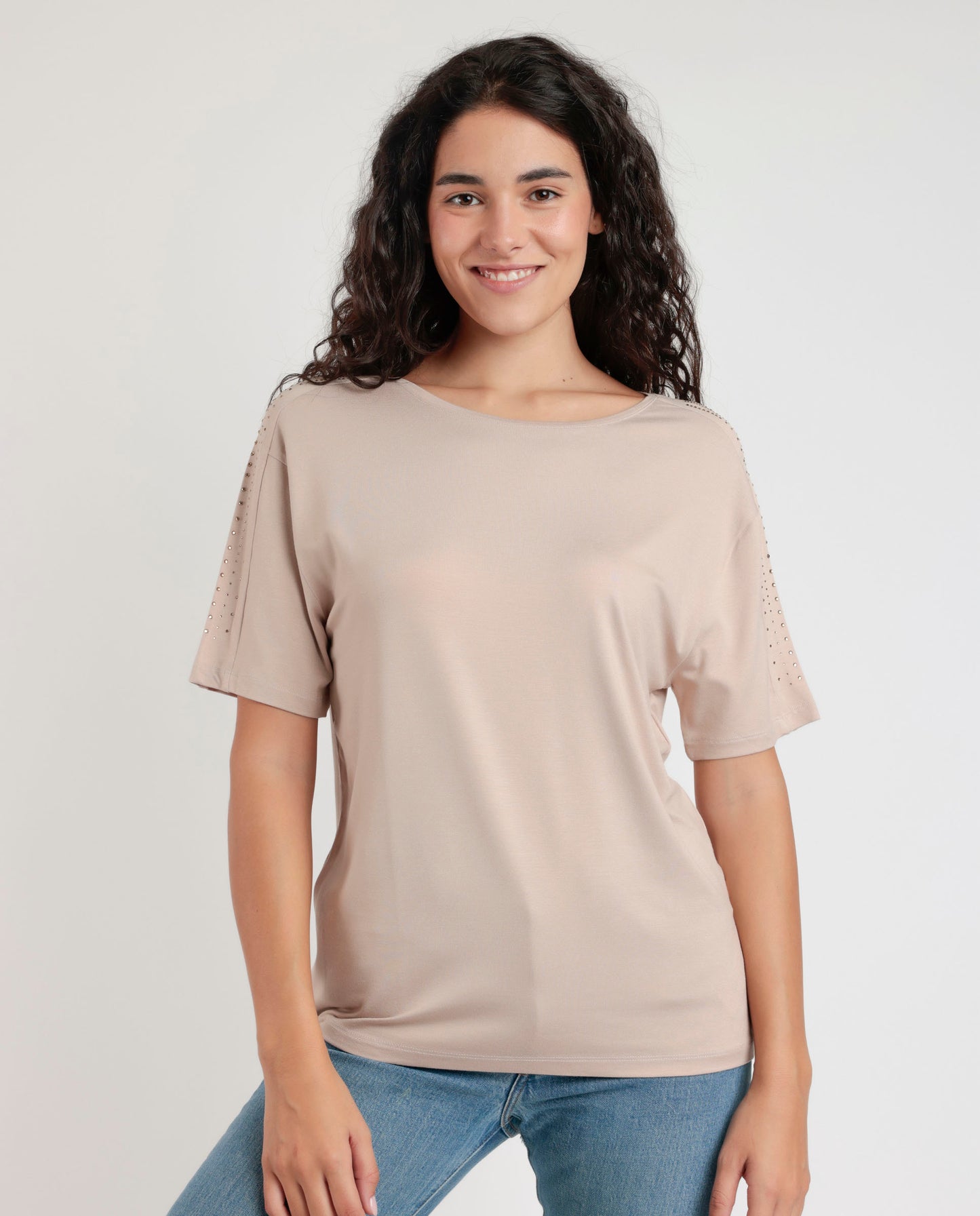 43628 - T-SHIRT CON PIETRE SULLA SPALLA