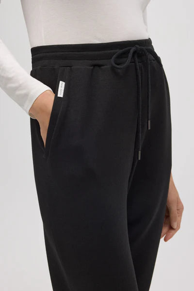 70685 - PANTALONE JOGGER A VITA ALTA CON CINTURA REGOLABILE