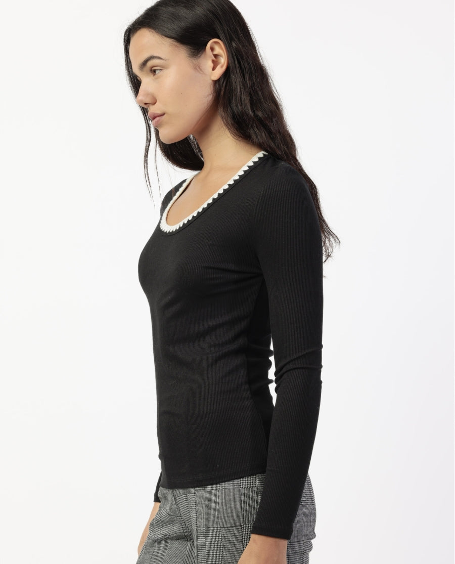 MAGLIETTA A MANICA LUNGA CON DETTAGLIO A CONTRASTO ADMAS