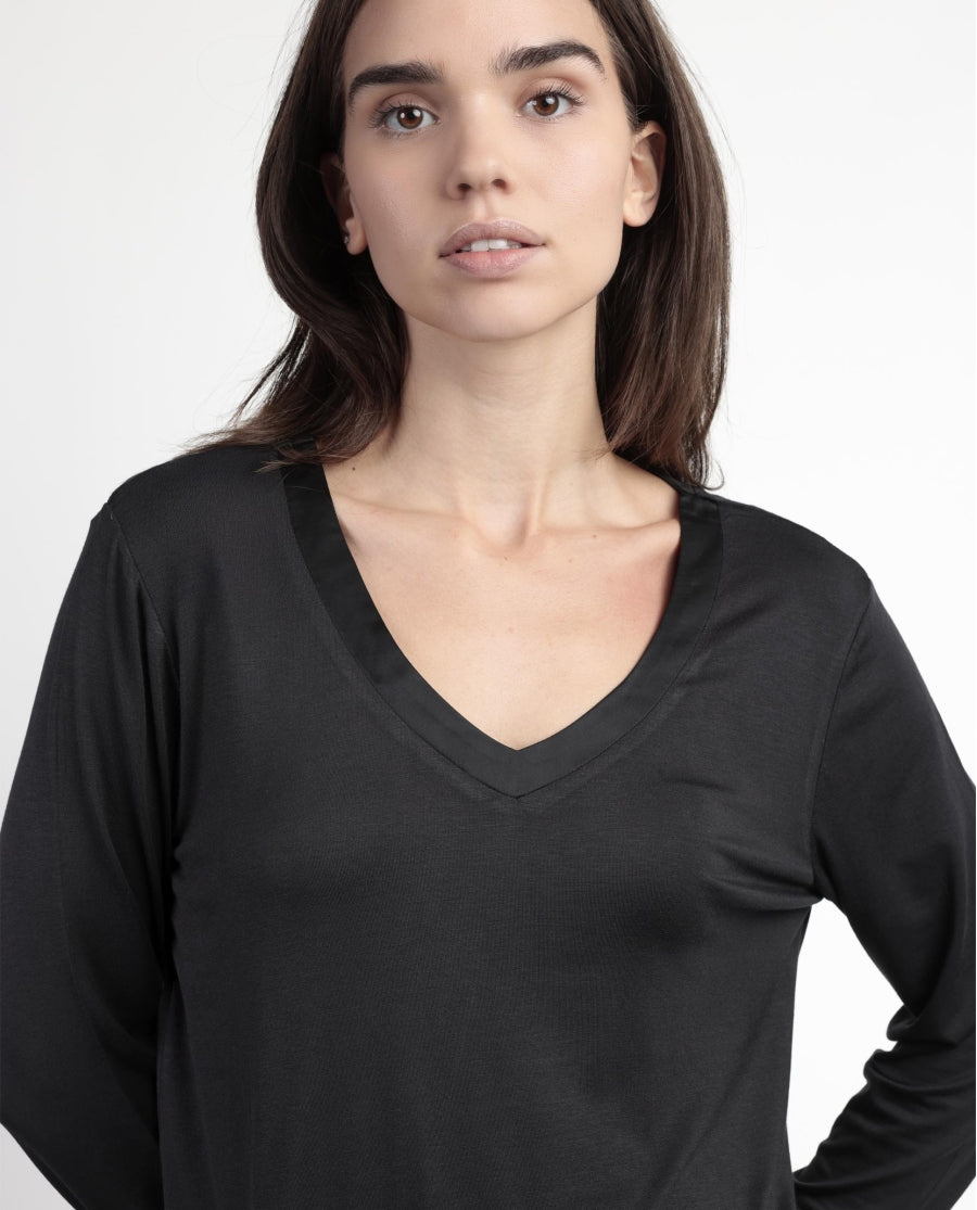 63646 - PIGIAMA IN RASO SCOLLO A V