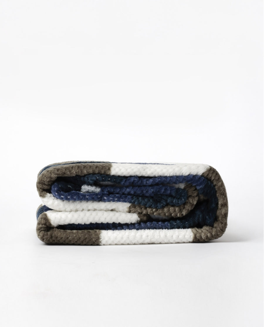 69110 - COPERTA A QUADRI CLASSICA