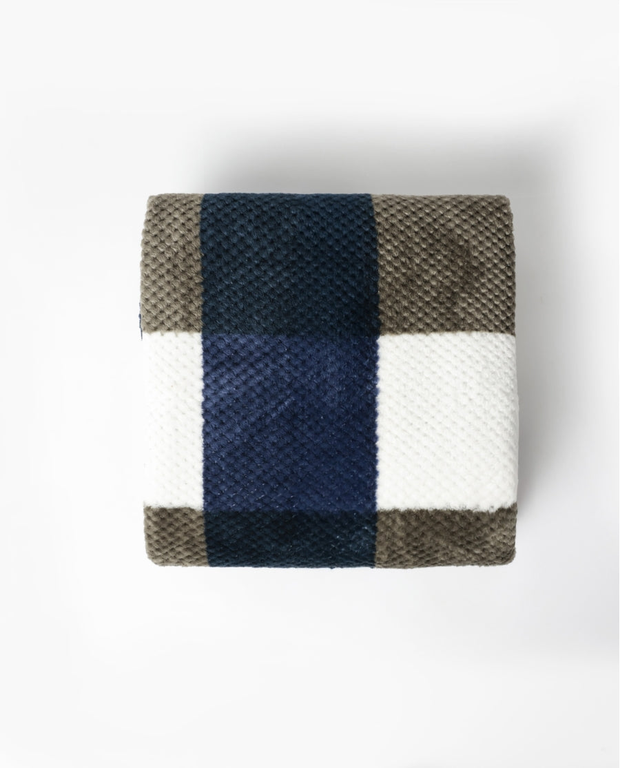 69110 - COPERTA A QUADRI CLASSICA
