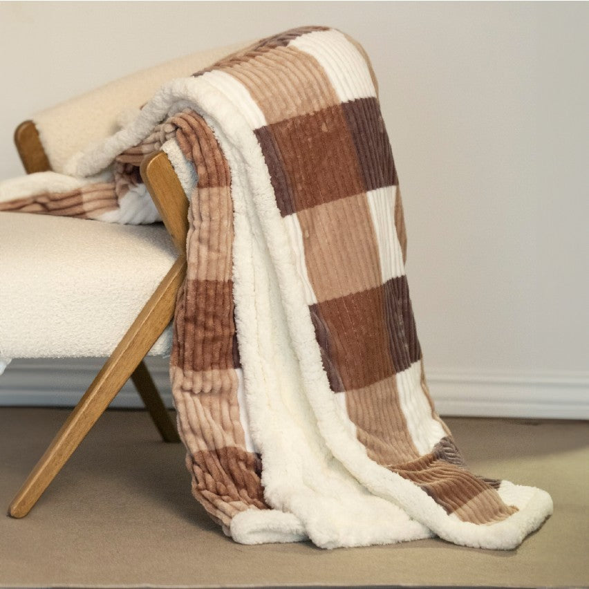 69039 - COPERTA IN PELLICCETTA
