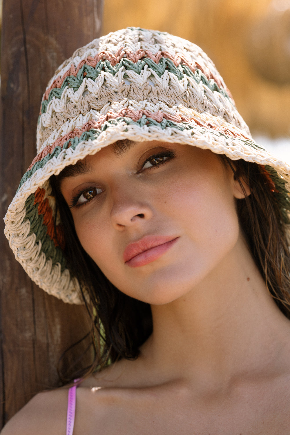 19864 - CAPPELLO A ZIGZAG
