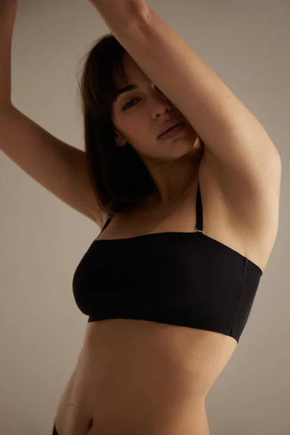 10110 - FASCIA IMBOTTITA CON SPALLINE NERE REMOVIBILI