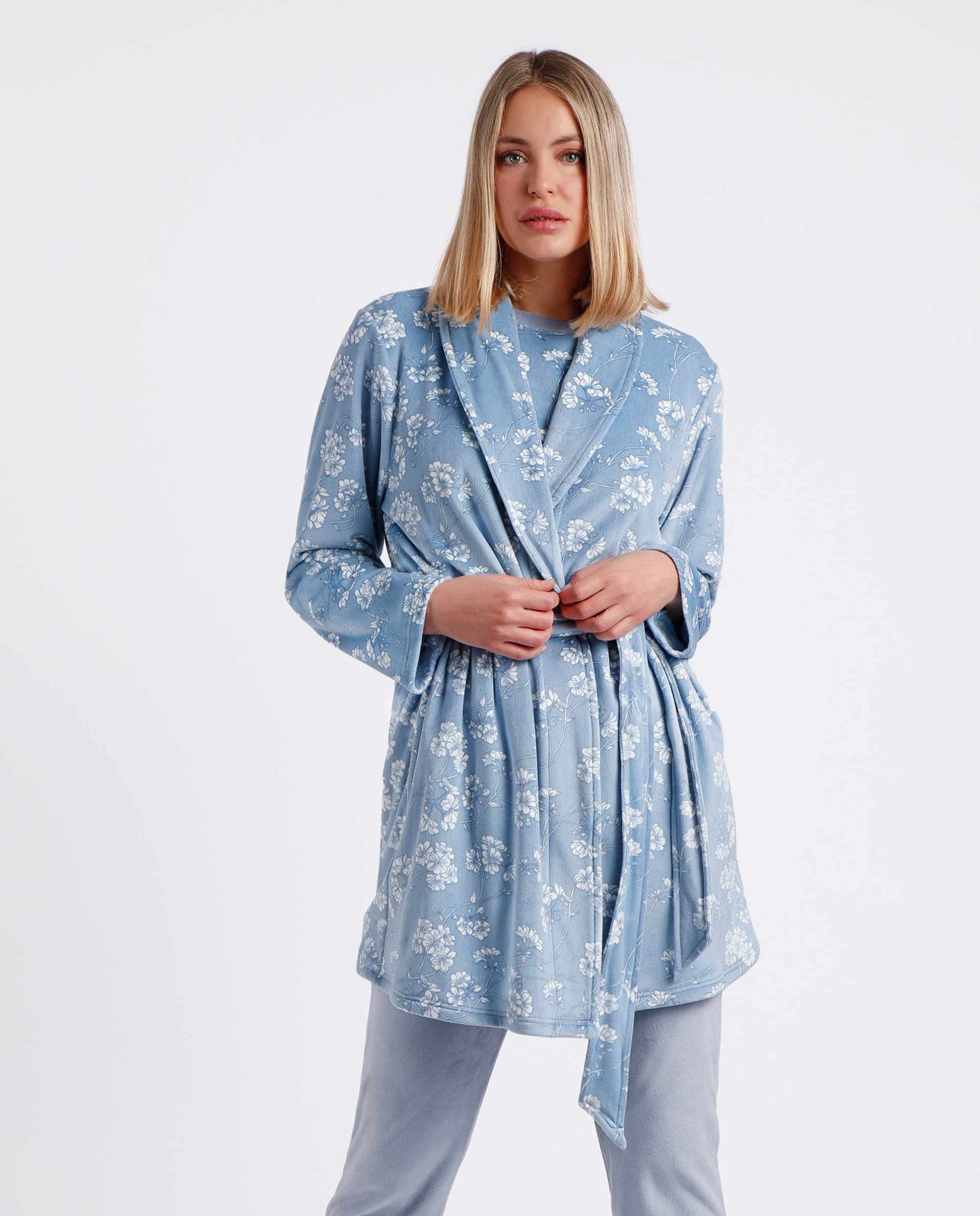 67090 - VESTAGLIA CON FIORI