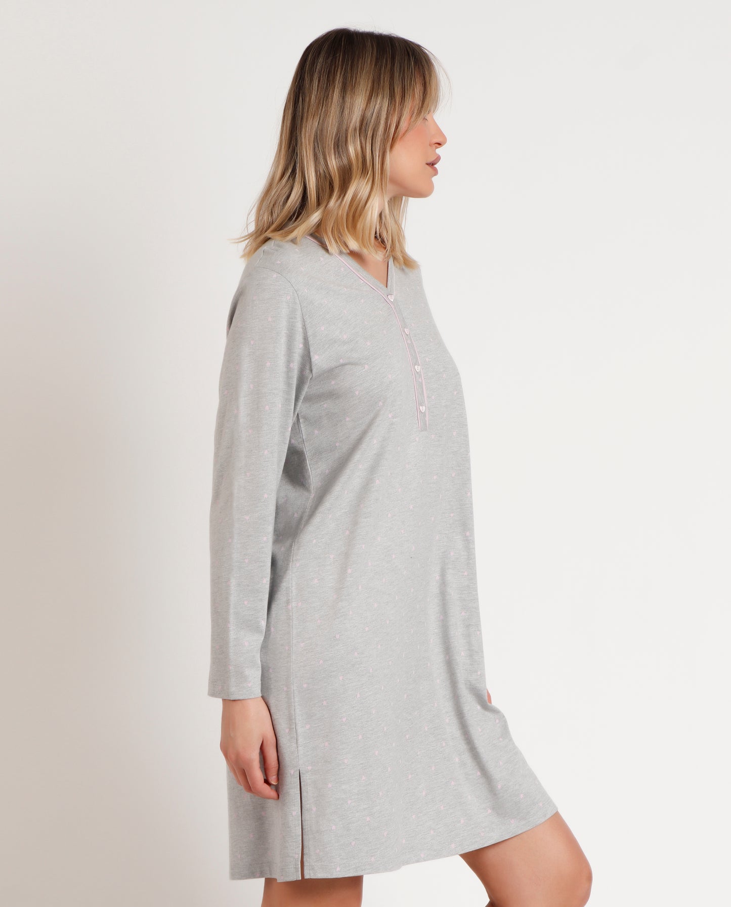 61308 - CAMICIA DA NOTTE CON CUORI ROSA