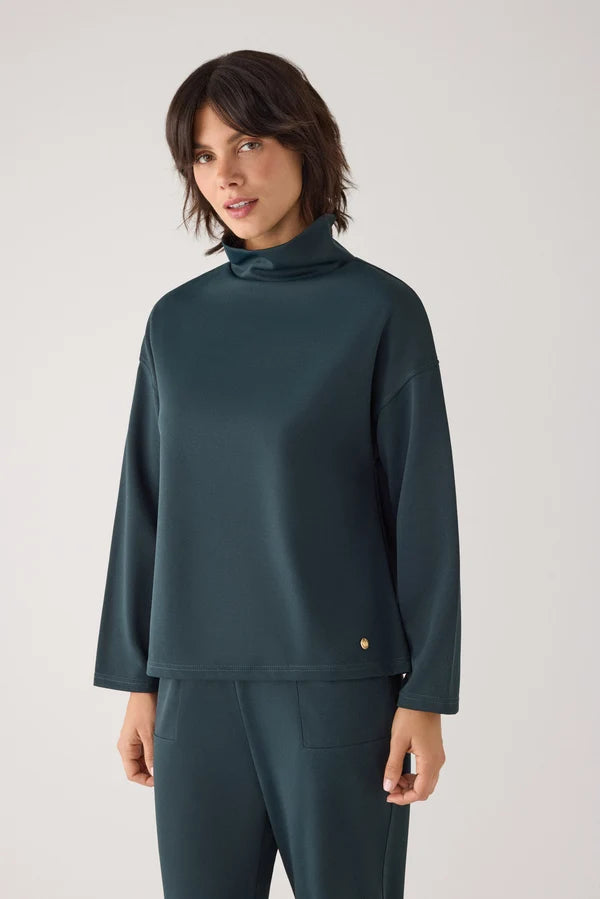 70749 - MAGLIONE A COLLO ALTO IN PIQUE'