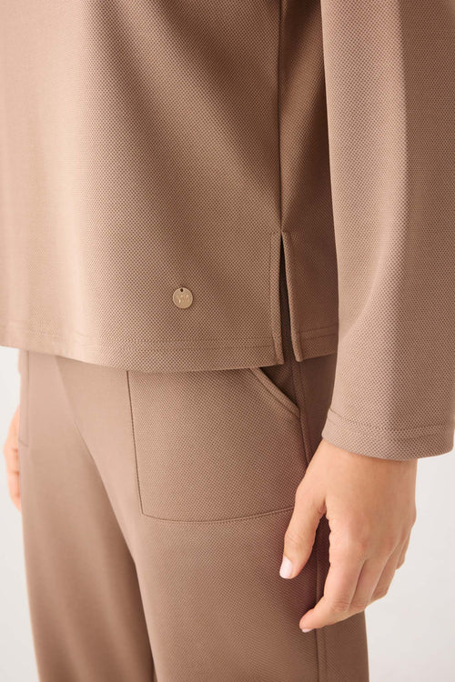 70750 - MAGLIONE CON SCOLLO TONDO IN PIQUE'