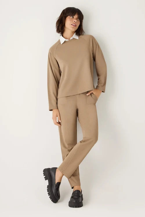 70750 - MAGLIONE CON SCOLLO TONDO IN PIQUE'