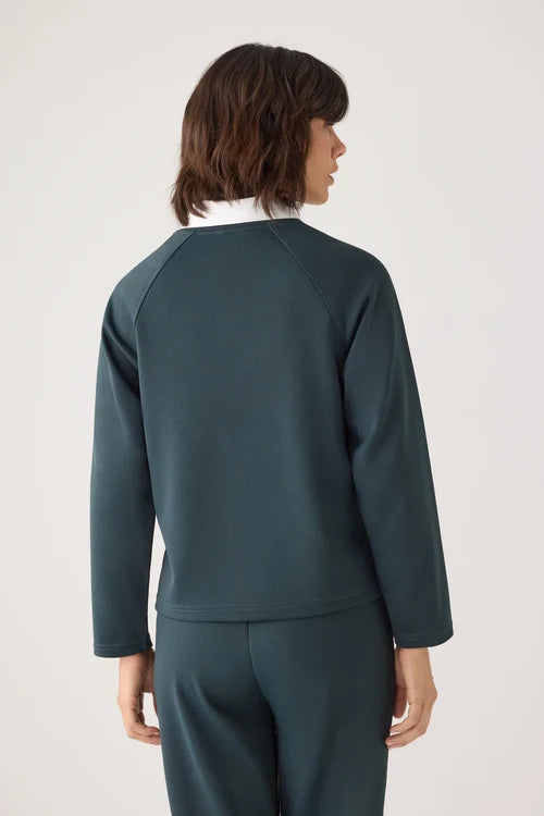 70750 - MAGLIONE CON SCOLLO TONDO IN PIQUE'