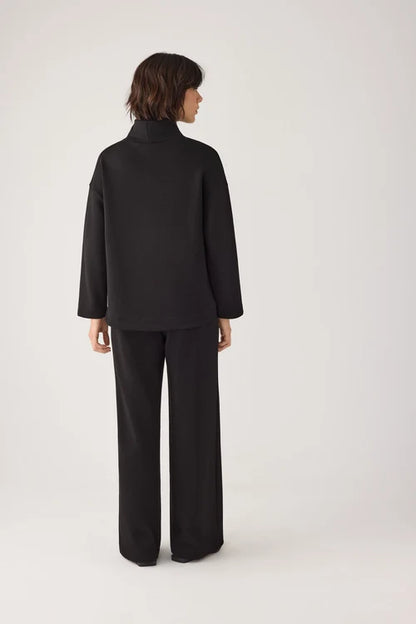 70753 - MAGLIONE A COLLO ALTO CON LACCI