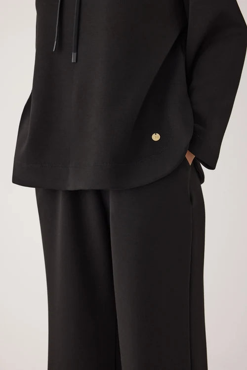 70753 - MAGLIONE A COLLO ALTO CON LACCI
