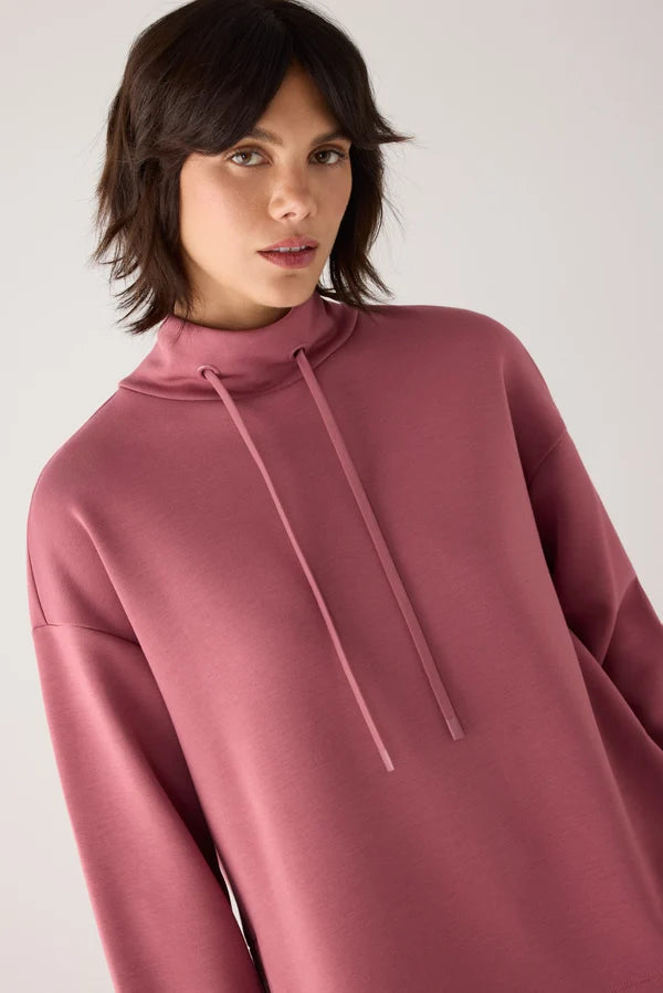 70753 - MAGLIONE A COLLO ALTO CON LACCI
