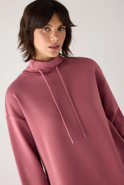 70753 - MAGLIONE A COLLO ALTO CON LACCI