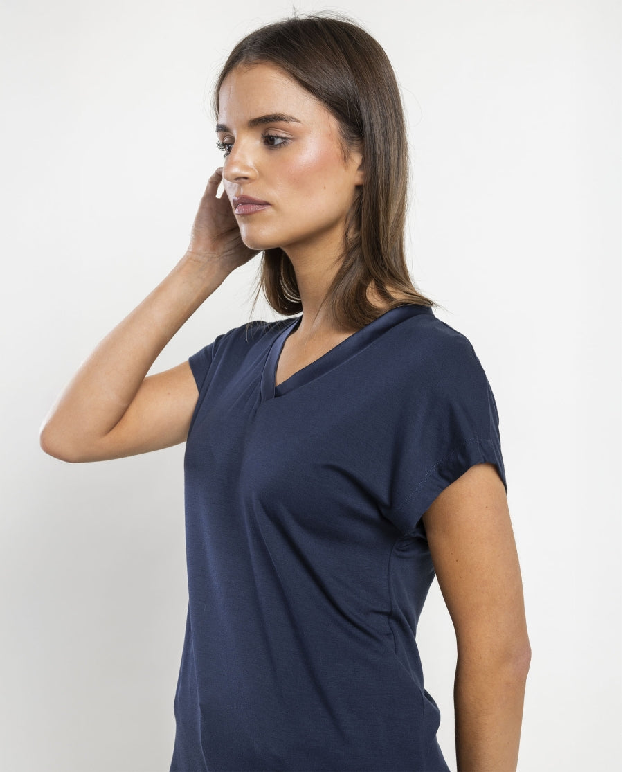 43623 - T-SHIRT A MANICA CORTA CON SCOLLO IN RASO