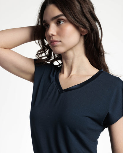 43623 - T-SHIRT A MANICA CORTA CON SCOLLO IN RASO
