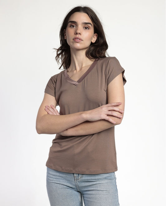 43623 - T-SHIRT A MANICA CORTA CON SCOLLO IN RASO