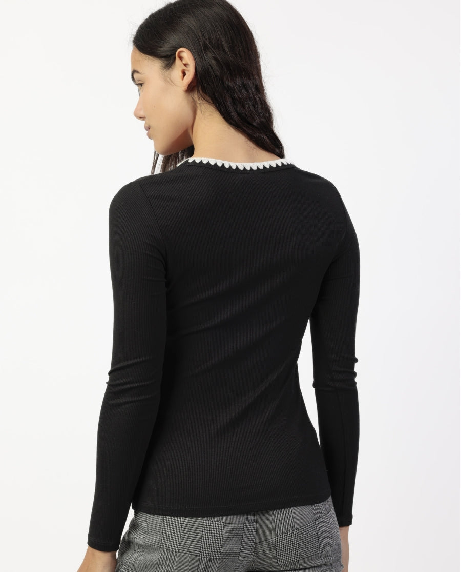 MAGLIETTA A MANICA LUNGA CON DETTAGLIO A CONTRASTO ADMAS