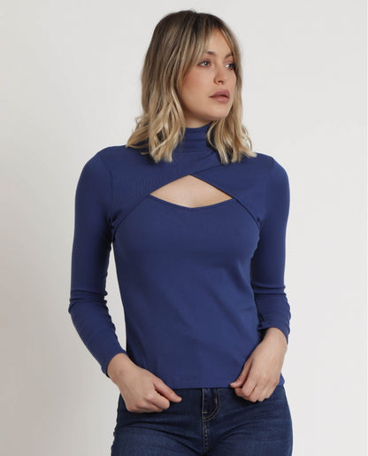43558 - T-SHIRT A MANICHE LUNGHE CON COLLO INCROCIATO