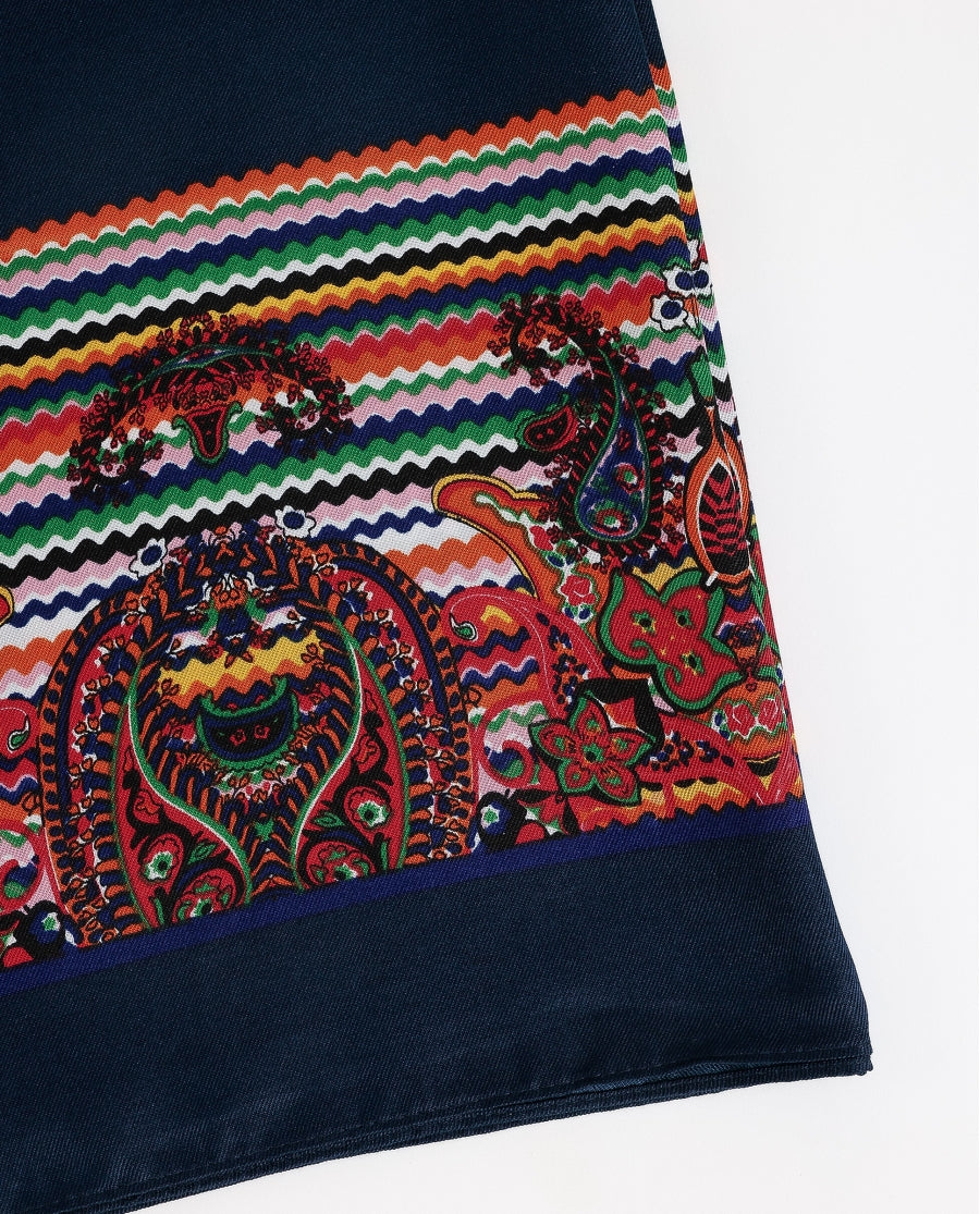19873 - PAREO PAISLEY CON BORDO ONDULATO