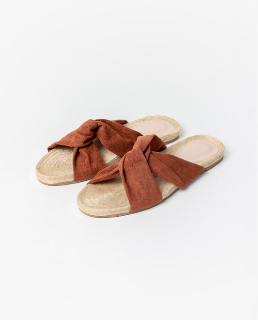 69083 - SANDALI ELEGANTE NUDE IN CAMOSCIO