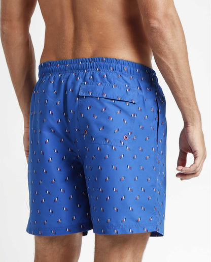 16270 - BOXER MARE CON VELA