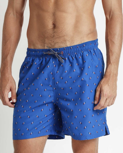 16270 - BOXER MARE CON VELA