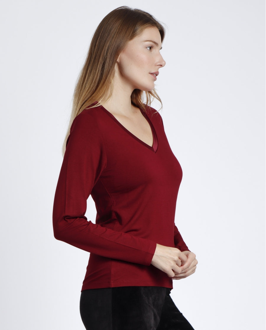 T-SHIRT SCOLLO A V IN RASO MANICA LUNGA ADMAS