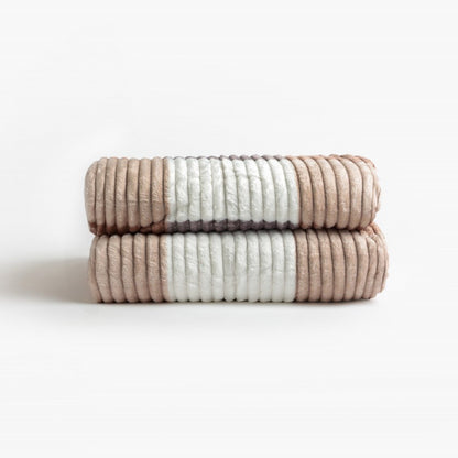 69039 - COPERTA IN PELLICCETTA