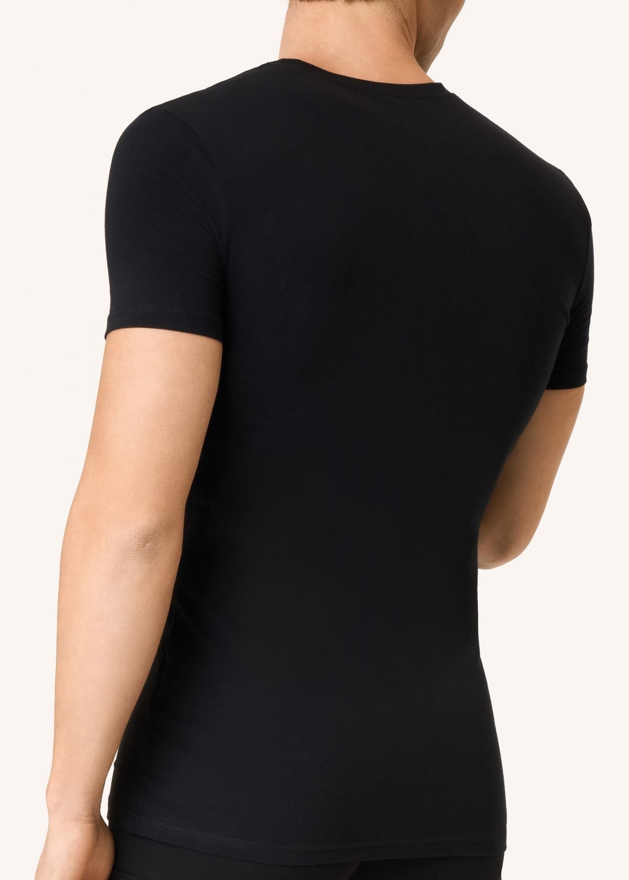 O113IN - T-SHIRT SCOLLO V UOMO
